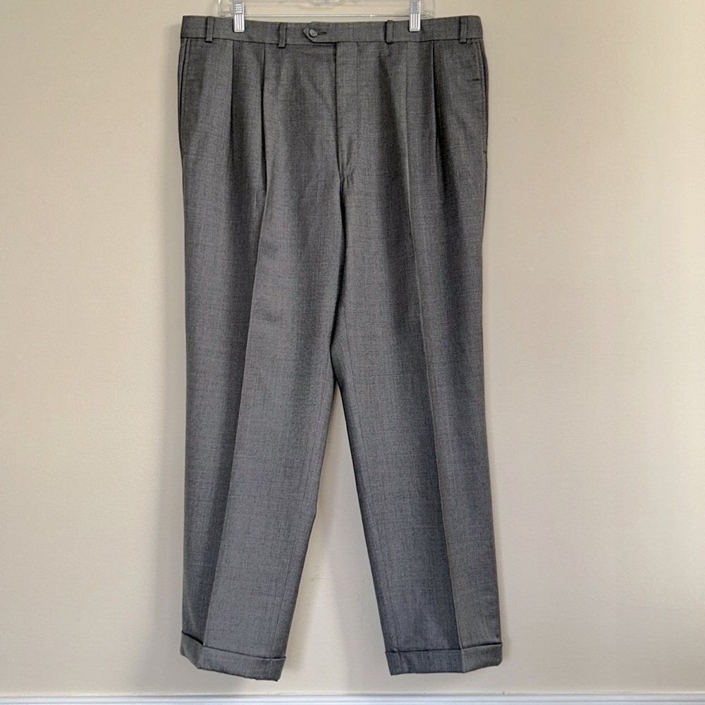 Lauren Ralph Lauren Dress Pants. Cashmere blend.  Medium gray. 38 W x 29 L.